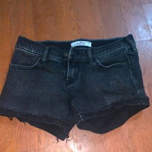 New Hollister jean shorts worn 1 time